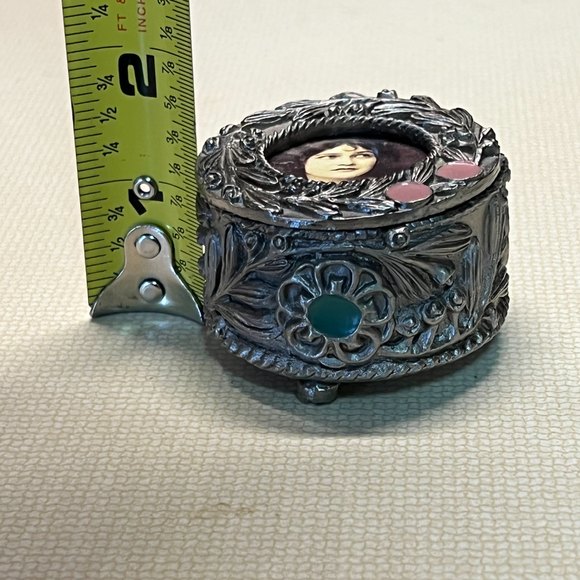 Russ Berrie and Company Unique Decorative Metal Keepsake Trinket Box with Lid - Picture 10 of 11